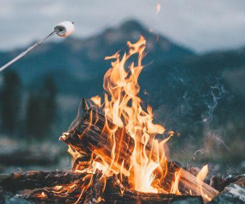 Keap Candle - Wood Cabin